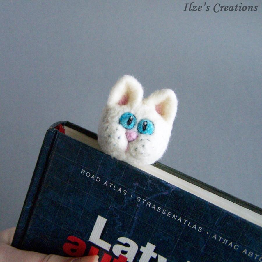 Свадьба - White cat bookmark Wool animal Cute cat kitten Fun reading Original accessory Bookworm geek teacher pupil school Book Gift for him and her