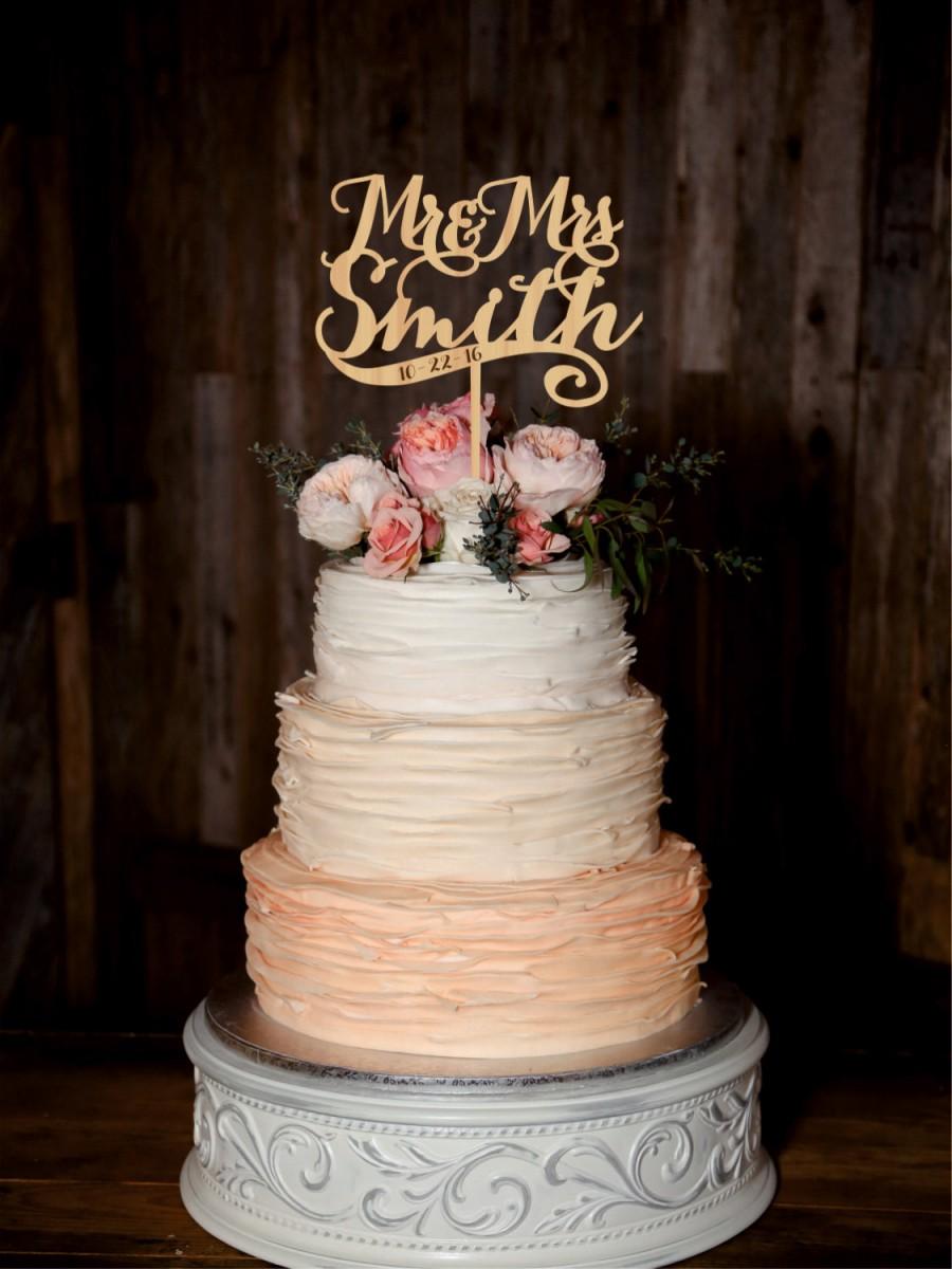 Hochzeit - Wedding Mr Mrs Cake Topper Custom Last Name Personalized Wood Cake Topper Rustic Wedding Gold cake topper