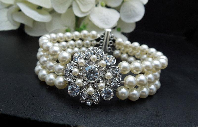 Wedding - Bridal Wedding Pearl Bracelet,Ivory or White Pearls,Bridal Rhinestone Bracelet,Wedding Pearl Bracelet,Statement Bridal Bracelet,Cuff,COLLEEN