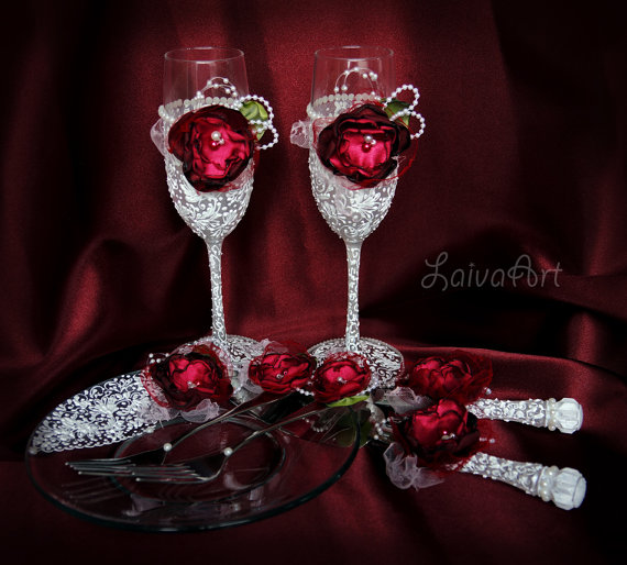 Свадьба - Wedding / Champagne Flutes / Cake Server Set & Knife / Burgundy / Berry / Christmas / Winter / Wedding