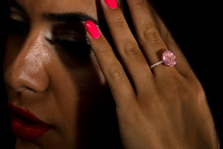 زفاف - Rose Quartz Ring, Oval Engagement Ring, 3.75 Carat Natural Intense Pink Rose Quartz, Solitaire Engagement Ring, 14k Rose Gold