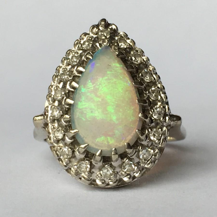زفاف - Vintage Opal Engagement Ring. Diamond Halo Ring. 14K Gold. Unique Engagement Ring. October Birthstone. 14th Anniversary. Estate Jewelry.