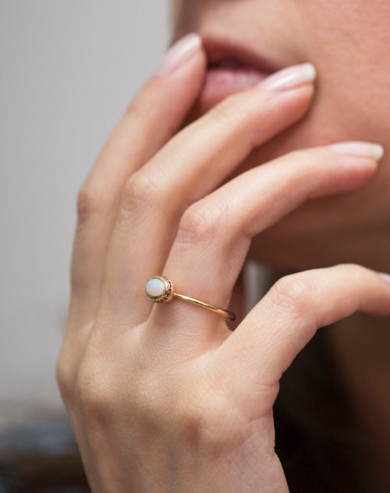 زفاف - White Opal Engagement Ring - White opal & Ruby Engagement ring - 14k Solid Gold.