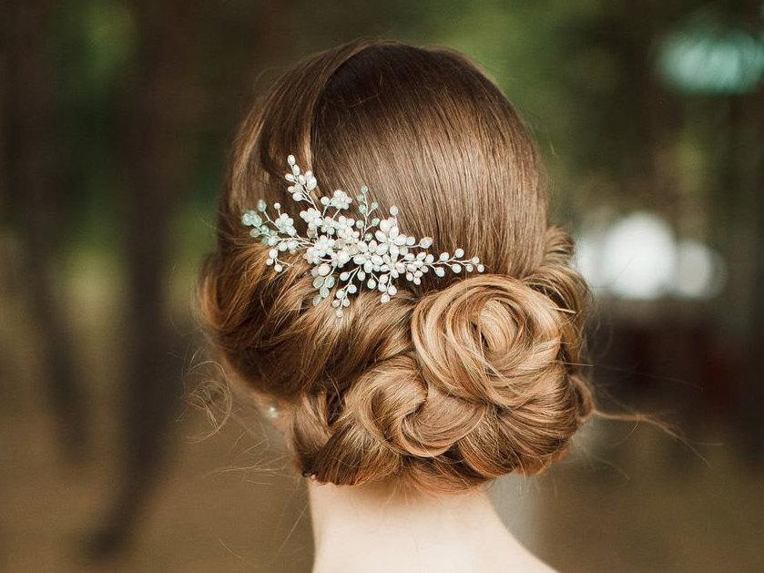 Свадьба - Bridal hair comb. Wedding hair comb. Bridal Headpiece. Pearl bridal hair comb. Bridal Hair Accessory. Delicate hair comb. Spring colors.