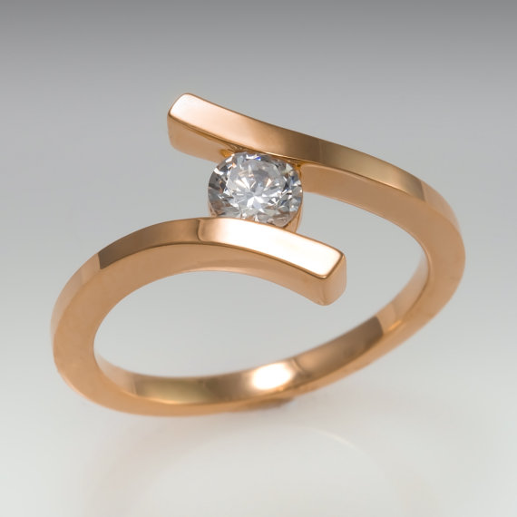 Свадьба - Promise ring - 14k - Twisted ring - April's birthstone - Rose gold ring - Diamond ring - Promise solitaire - Wedding ring - bridal ring