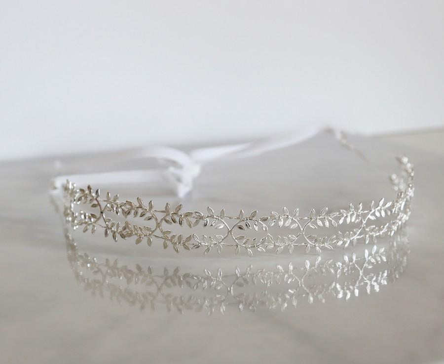 Mariage - Delicate Silver Fern Leaf Crown -  Ties headband, Crown, Bridal or Special Occasion Headband, Gold Leaf Headband