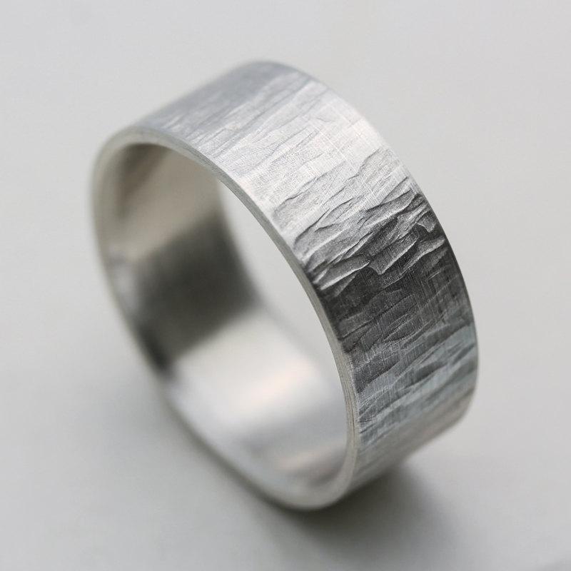 زفاف - Wide Men's Silver Wood Texture Band - Solid 8x1.5mm eco-friendly 100% recycled metal - Rustic wedding band with bark texture