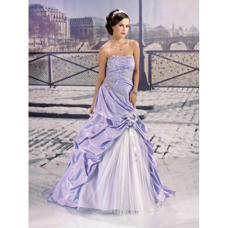 Mariage - Miss Paris, 133-18 bleu clair - Superbes robes de mariée pas cher 