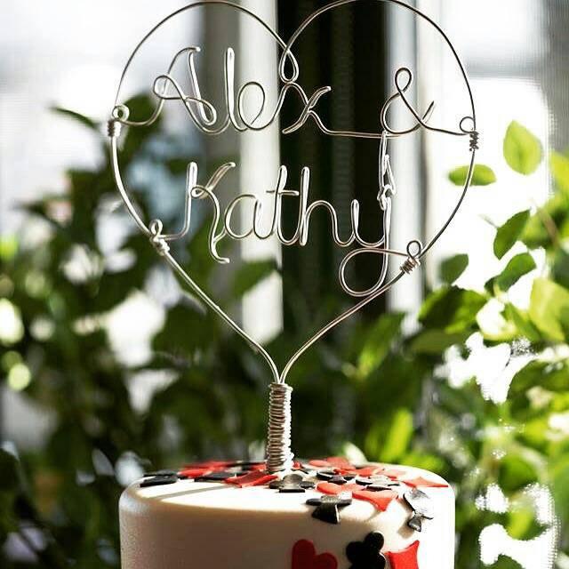 Свадьба - Personalized Heart Cake Topper