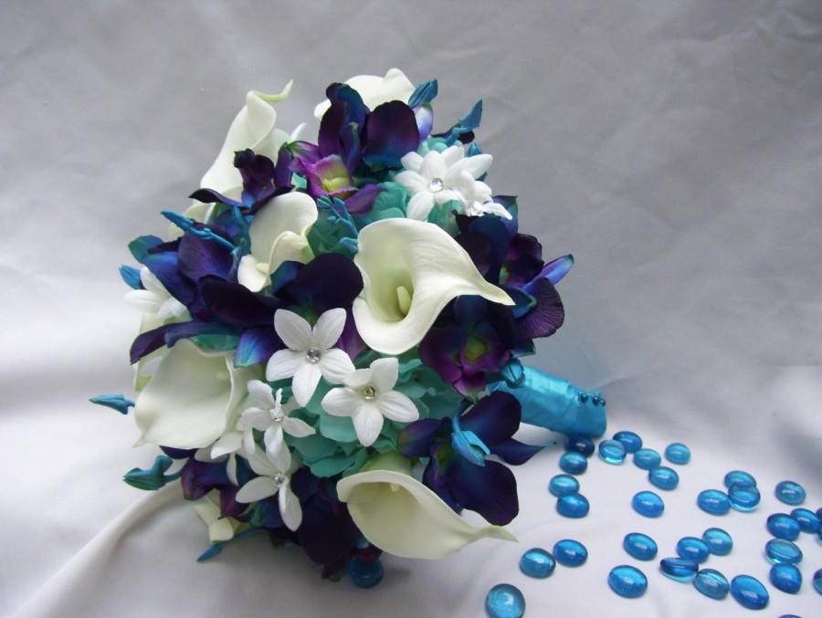 زفاف - Becca's Bridal Bouquet with White Calla Lilies, Aqua Hydrangeas, Crystals,Blue Dendrobium Orchids,Galaxy,Singapore