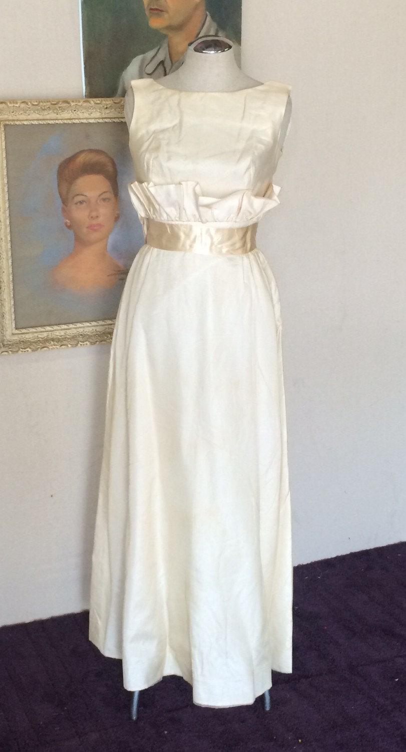 زفاف - Vintage Wedding Dress - 1950s Priscilla of Boston - Bonwit Teller - Ivory Organza Wedding Gown - 32 Bust