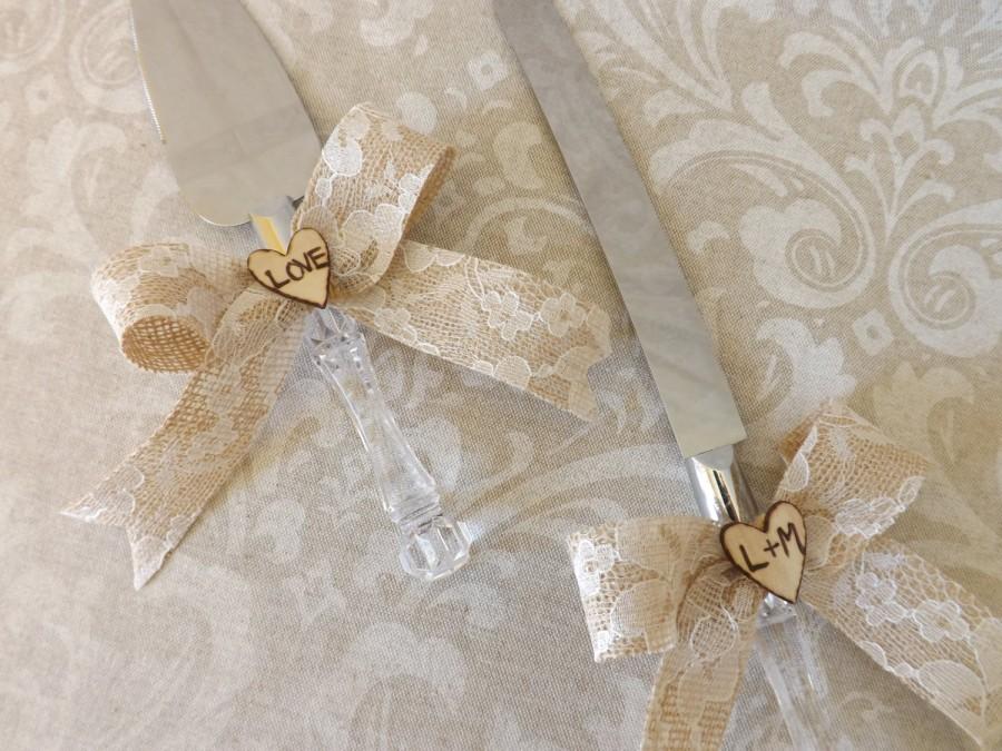 Свадьба - Burlap Lace Vintage Wedding Cake Knives- Cake Cutters-Wood Burned Personalized Hearts