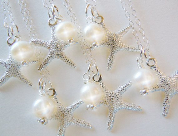 Mariage - Set of 6 Beach Wedding Starfish Bridesmaid Necklaces  and Pearl Necklace Bridesmaid Gift  Destination Wedding