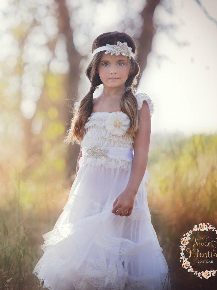 Mariage - Flower girl dress, White lace dress, rustic flower girl dress,country flower girl dress, Baptism dress, flower girl dresses, Baby dress.