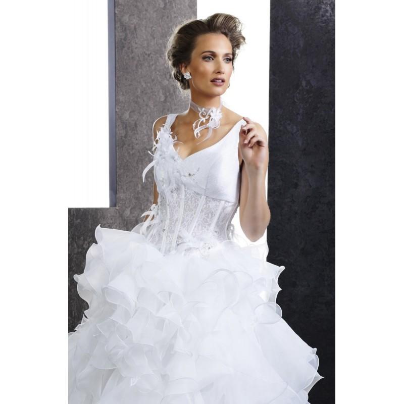 زفاف - Pia Benelli Prestige, Poupee blanc - Superbes robes de mariée pas cher 