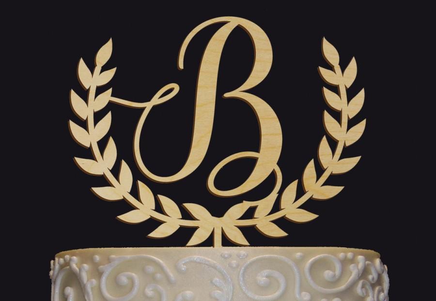 Mariage - Personalized Monogram Wedding Cake Topper, Rustic Chic, Name Initial Letter Cake Topper for Any Occasion: Wedding, Anniversary, Birthday