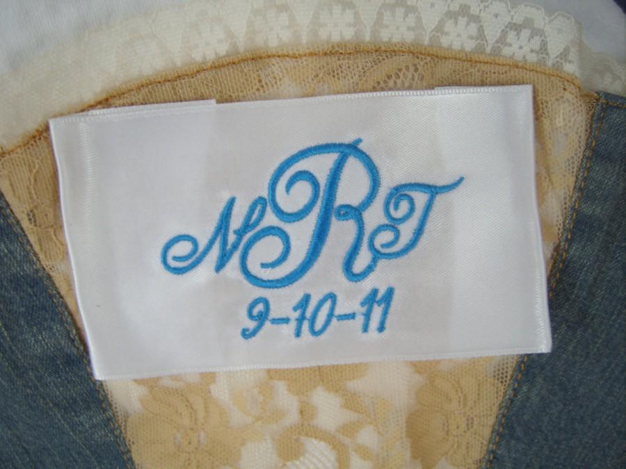 زفاف - embroidered monogrammed wedding dress label