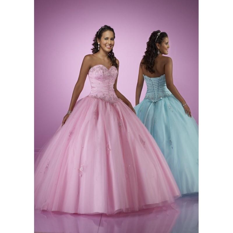 Mariage - Nice Sleeveless Ball Gown Sweetheart Floor-length Organza Pleats Dresses In Canada Prom Dress Prices - dressosity.com