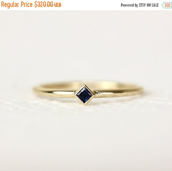 زفاف - AFTER CHRISTMAS SALE Princess Cut Natural Blue Sapphire Ring In 14k  Yellow Gold,Thin Band,Simple Engagement Ring,Stacking Gold Ring