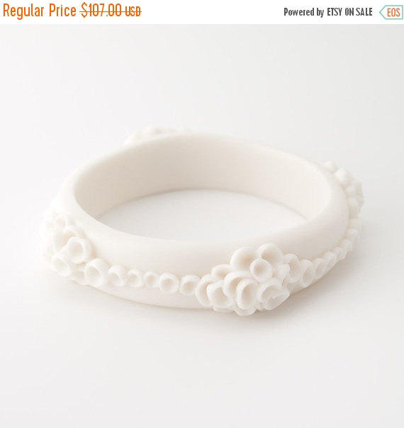 Wedding - SALE White porcelain chunky bangle bracelet with  artisan porcelain cluster pods flowers - Costa Del Sol - ceramic jewelry ,porcelain jewelr