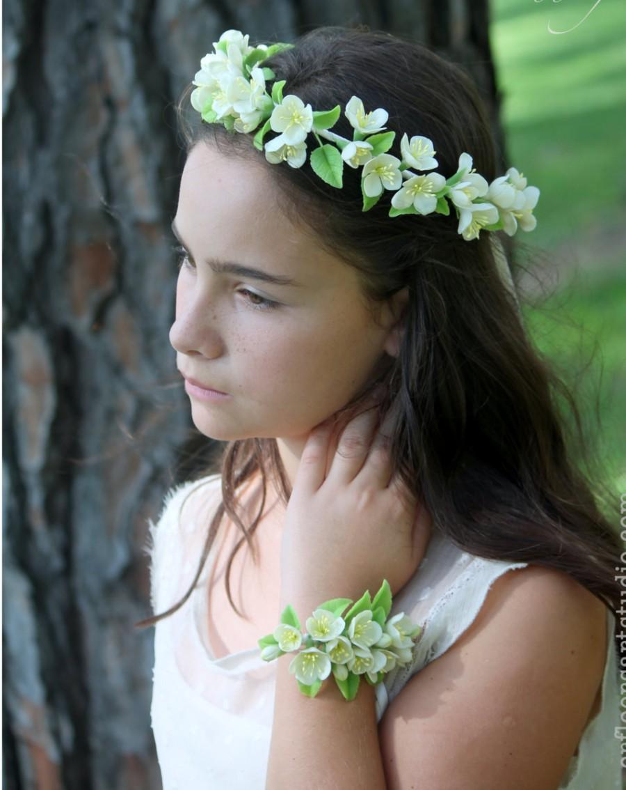 Wedding - SAMPLE SALE. Bridal floral crown and wristband Jasmine. Wedding blossoms crown.  Bridal headpiece. Wedding floral headpiece. MOD557
