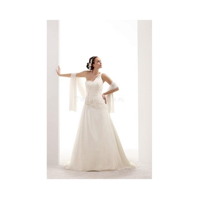 زفاف - Pronuptia Paris - Mademoiselle Amour (2014) - Melle Cerise - Glamorous Wedding Dresses