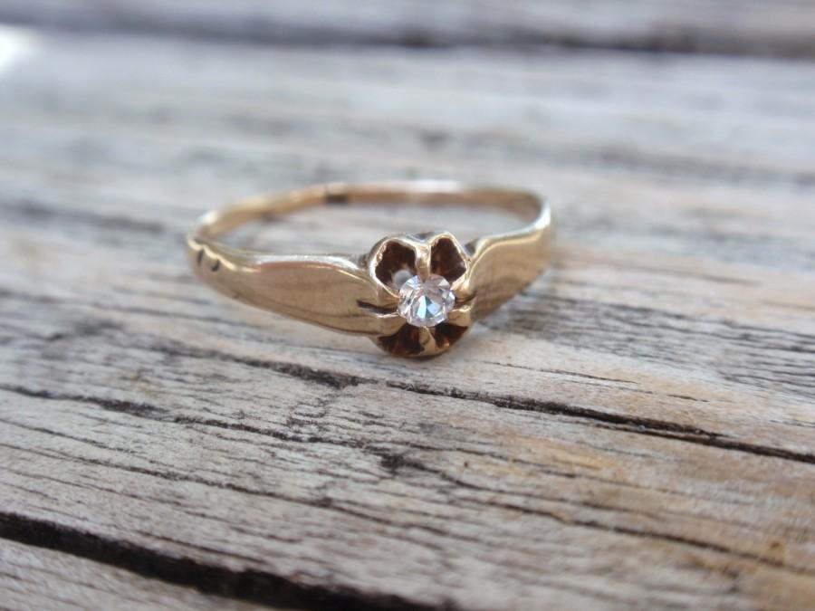 زفاف - Victorian Belcher Engagement Ring 14k Diamond Ladies Buttercup claw set solitaire yellow gold Art Deco