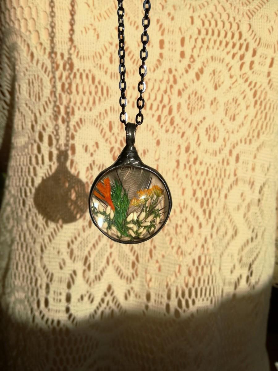 زفاف - Goldenrod flower Necklace with White Heather, Feather, Colored Grass Spring Natural Woodland Jewelry, Bohemian Necklace BUSTANI