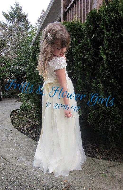 Mariage - Ivory Flower Girl Dress Victorian Chiffon Soft Bodice Lace Dress Ivory Chiffon Girls Junior Bridesmaid Dress Sizes 3T up to Girls Size 8