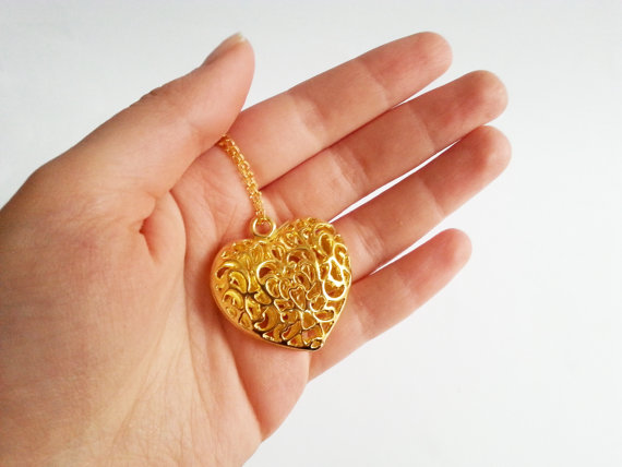 Свадьба - Gold long heart necklace gift for bridesmaid custom