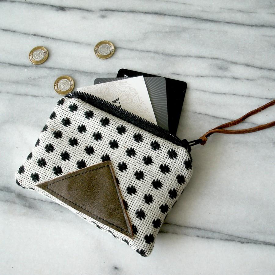 Свадьба - Mini wallet / zip pouch / change purse / polka dot pouch / geometric pouch / modern minimalist pouch / gifts for her / gifts under 25