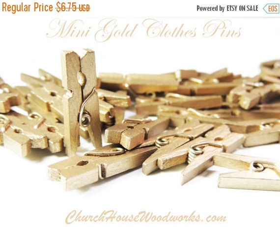 Свадьба - WINTER SALE Mini Clothespins, Wood Clothespins, Gold, Tiny Clothespins, clothes pegs, Small Clothespin, 1" clothespin, crafts supplies diy