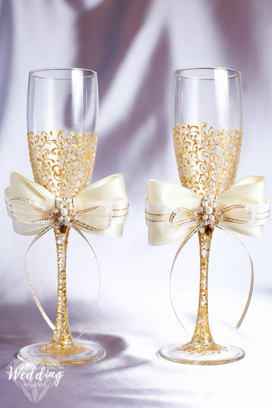 his and hers champagne glasses