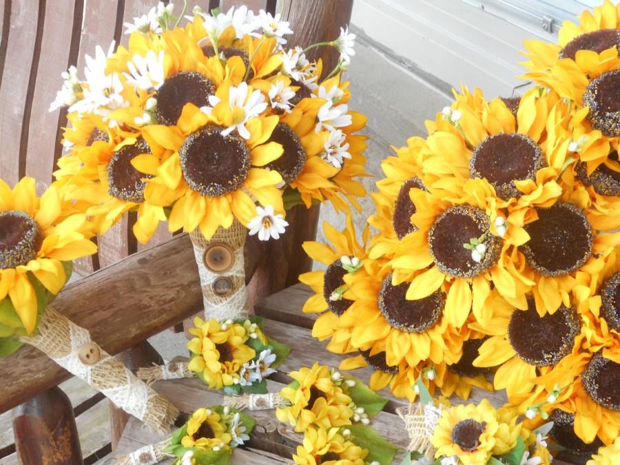 Mariage - Sunflower Bridal Bouquet and Grooms Boutonniere or Bridesmaids and Groomsmen / Silk Wedding Flowers / 12 Pc. Sunflower Wedding Set