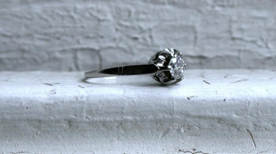 Hochzeit - Antique Platinum Diamond Solitaire Engagement Ring.