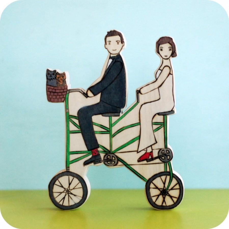 زفاف - Custom Wedding Cake Topper Couple on a Double Bike with Two Pets