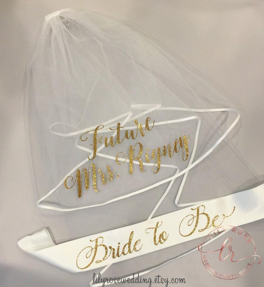 Hochzeit - Bachelorette Veil and Sash, Future Mrs Veil, Personalized Veil, Bride to Be Sash, Bachelorette Party Veil, Bridal Shower Veil and Sash