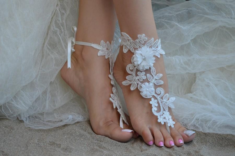 زفاف - ivory lace barefoot sandals, lace shoes, bridesmaid gift, beach shoes, beach wedding barefoot sandals, Elegant brides, Free ship