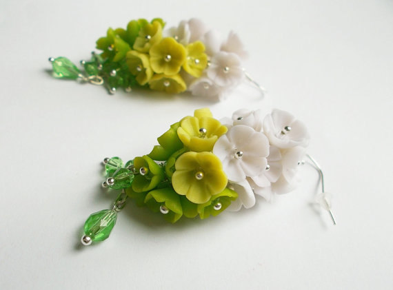 Hochzeit - Polymer clay dangle earrings Flower green earrings Turquoise earrings Mint jewelry Handmade Floral jewelry Holiday earrings Flower jewelry