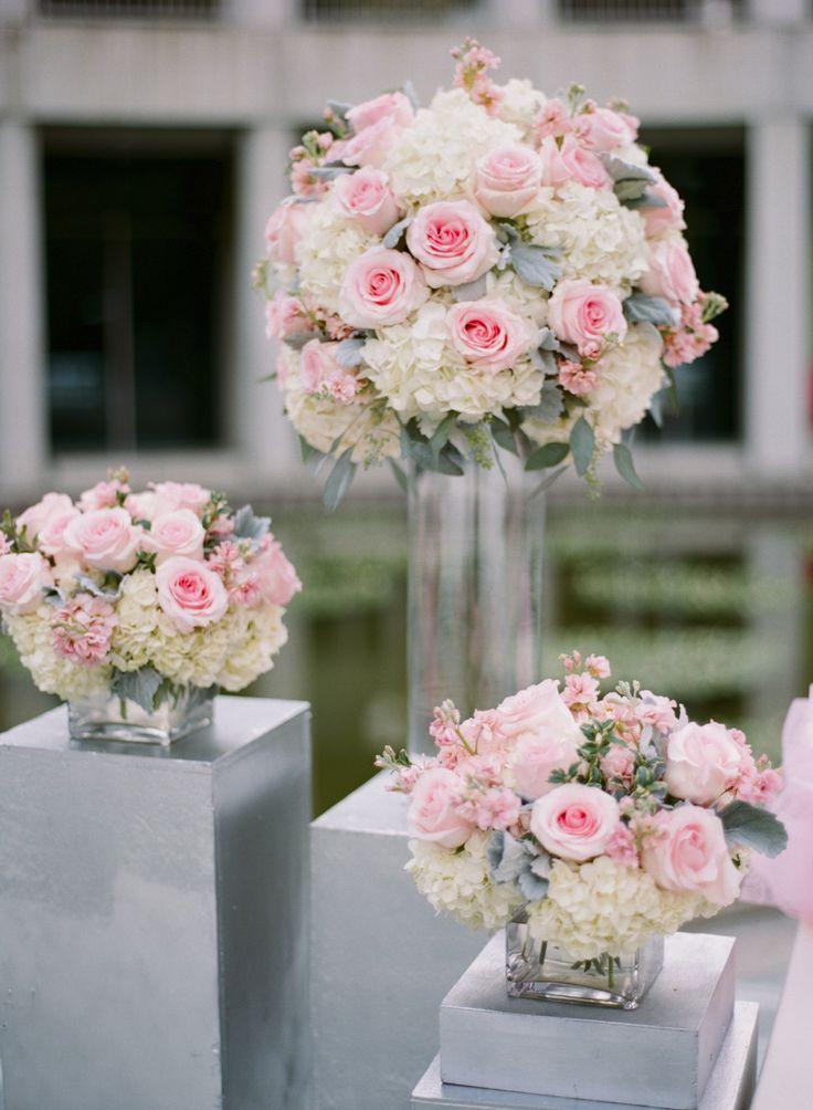 زفاف - Pink Rose White Hydrangea Arrangements