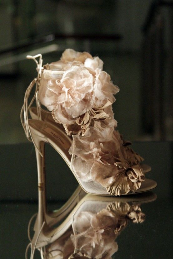 Hochzeit - Wedding Shoes. Bridal Shoes. Faaancy Shoes.