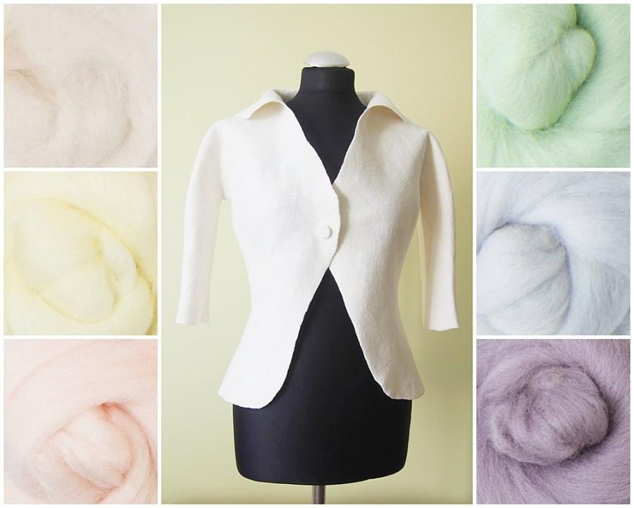 زفاف - Natural white / or in pastel colors / wedding bolero with wide collar / hand made / softest wool