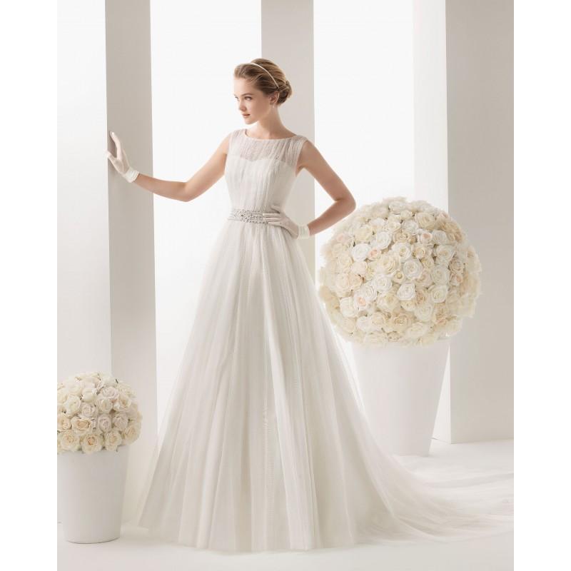 Hochzeit - Simple A-line Straps Beading Sweep/Brush Train Tulle Wedding Dresses - Dressesular.com