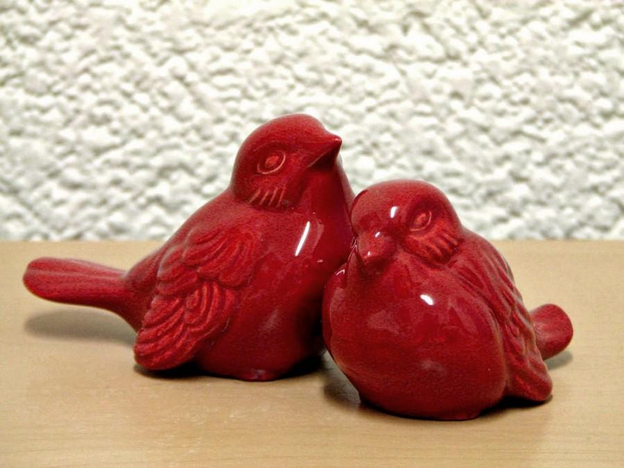 زفاف - Ceramic Love Bird Figurines Beautiful Tuscan Red Vintage Design Wedding Cake Bird Toppers and Home Decor - Made to Order