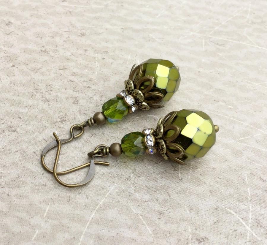 زفاف - Green Earrings, Victorian Earrings, Olive Green Earrings, Wedding Earrings, Chunky Earrings,Czech Glass Beads, Bridal Earrings,Gifts for Her