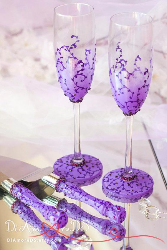 Mariage - Lavender wedding toasting glasses and set for cake, personalized set, table setting from the collection art deco, lace &  сrystal, 4pcs