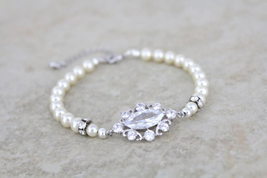 Свадьба - Crystal bridal bracelet, Bridesmaid bracelet, Wedding jewelry, Swarovski bracelet, Rhinestone bracelet, Simple bracelet, Vintage ELLA