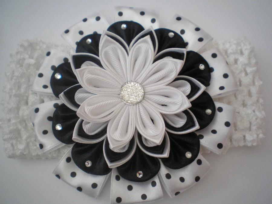Wedding - Headband for baby girls kanzashi flowe, elastic band  the classic flower in peas black and white made of satin ribbon,  for girls