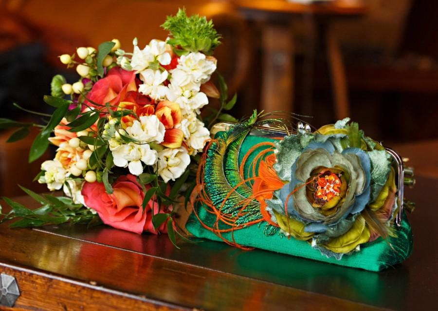 Hochzeit - Custom Bridal Handbag / Bridal Handbag / Emerald Green Wedding Hanadbag / Bridesmaid Gift  / Mother of the Bride /