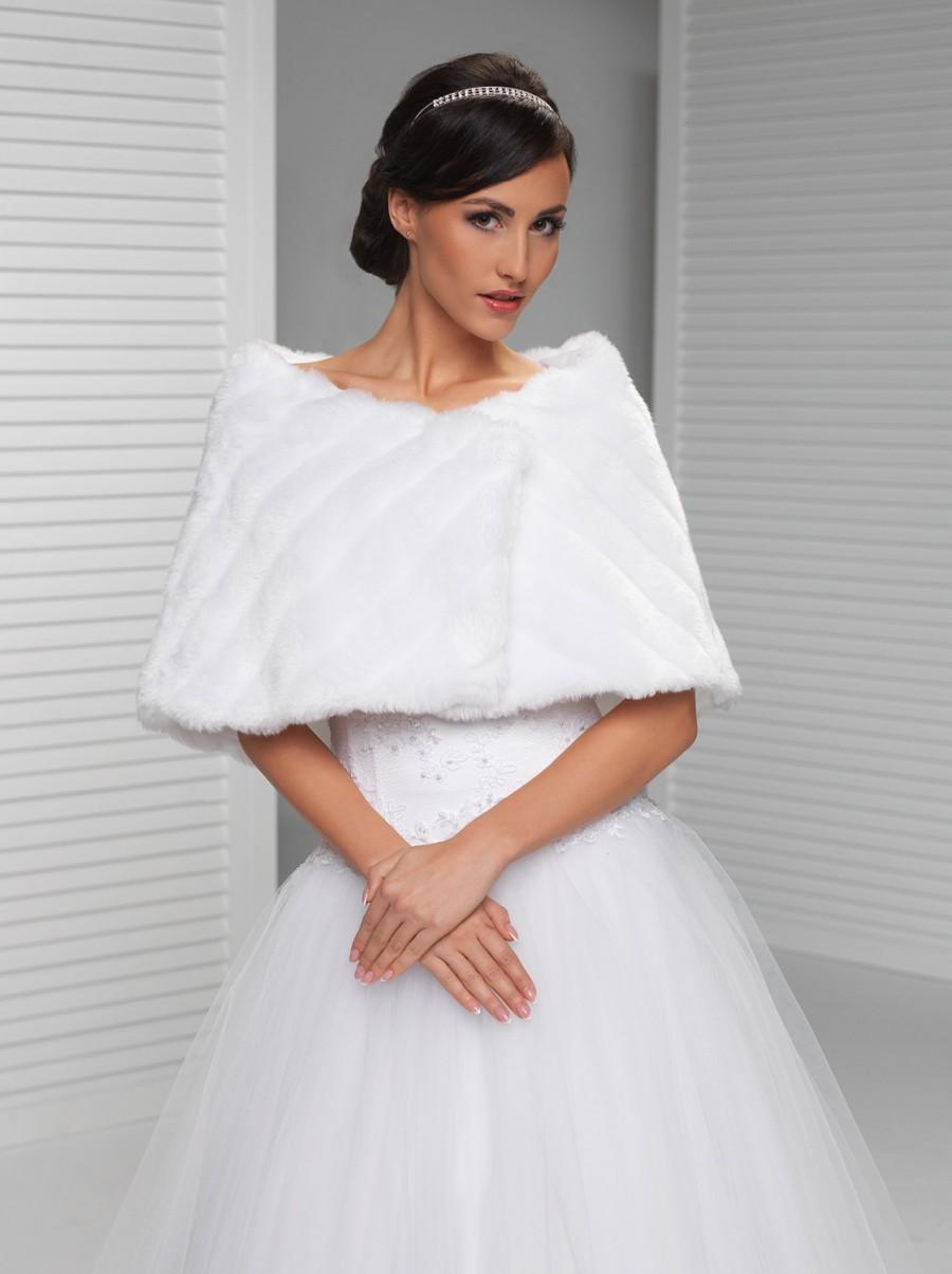 زفاف - Winter Bridal Wrap Warm Faux Fur Bolero Wedding Wrap White Black Ivory